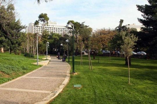 Ενα πάρκο υπό καταστροφή και μια καθυστέρηση που έρχεται